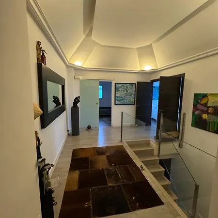 Проживание в семье La Roca Balcon Al Mar Торремолинос